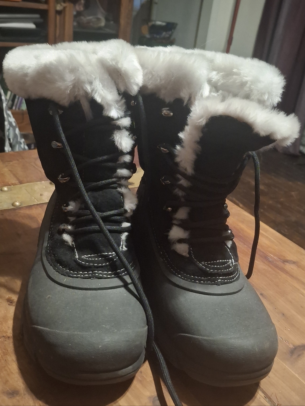 Sorel Snow Bird Boots Size 6